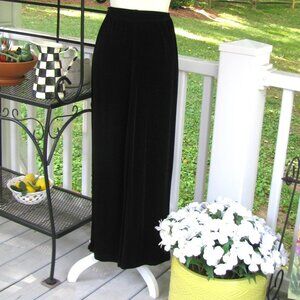Chico's Travelers black long pants 0 Regular Small stretch classic luxury style